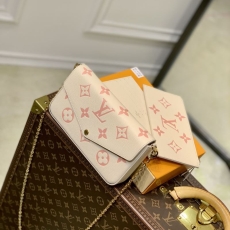 LV Purse